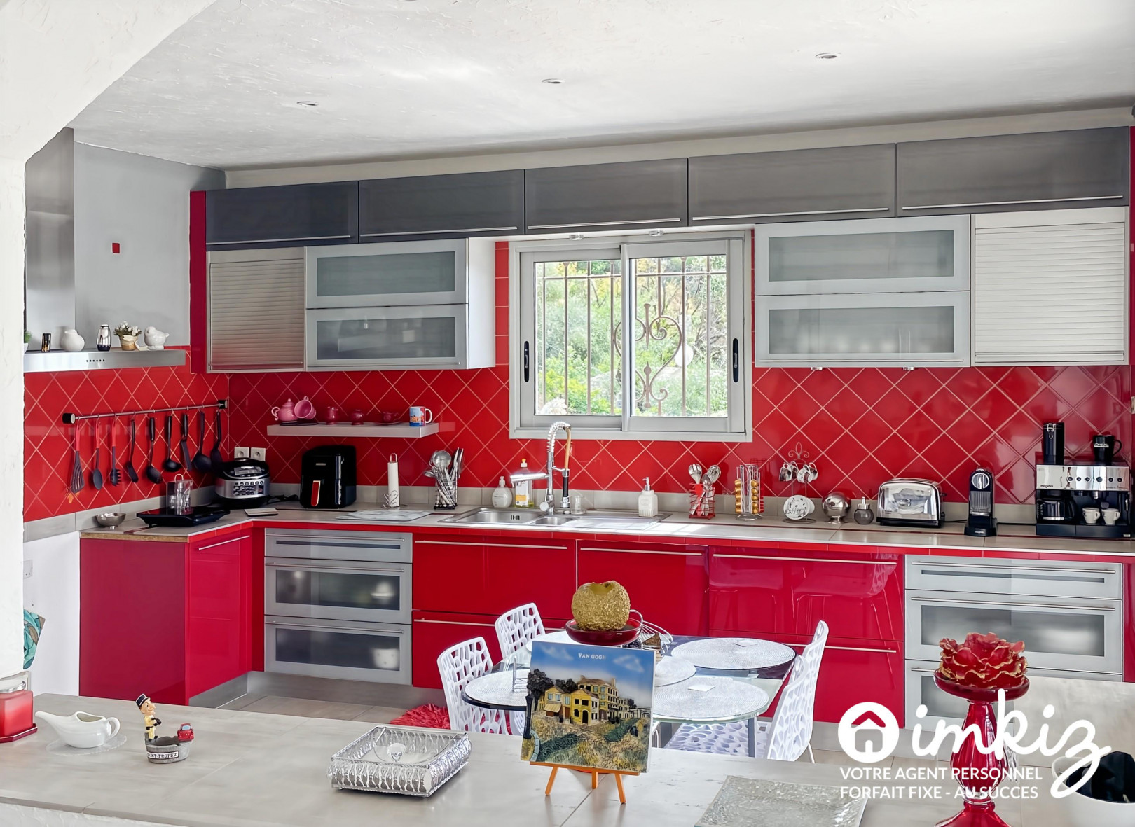 
                                                Vente
                                                 Maison 10 pièces