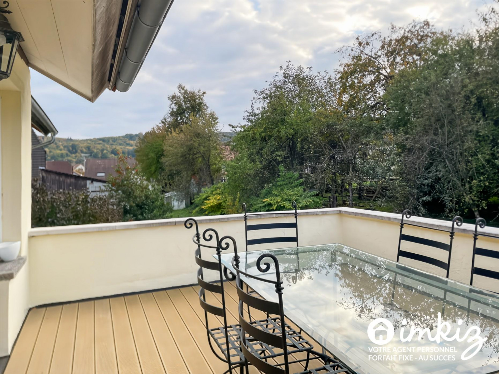 
                                                Vente
                                                 Maison 10 pièces