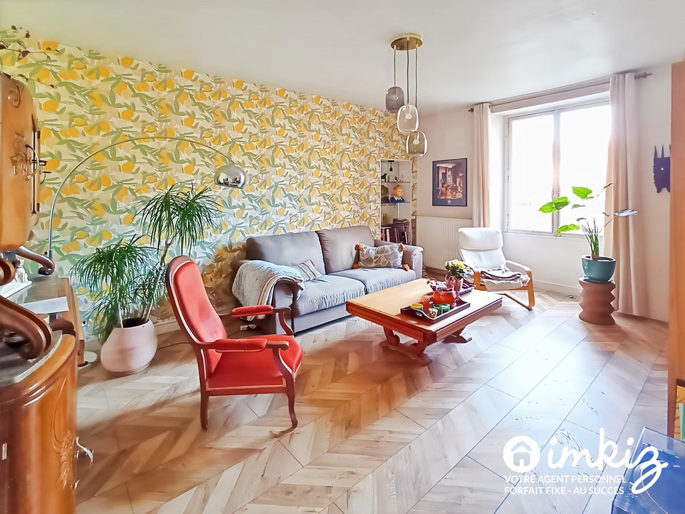 
                                                Vente
                                                 Maison 10 pièces