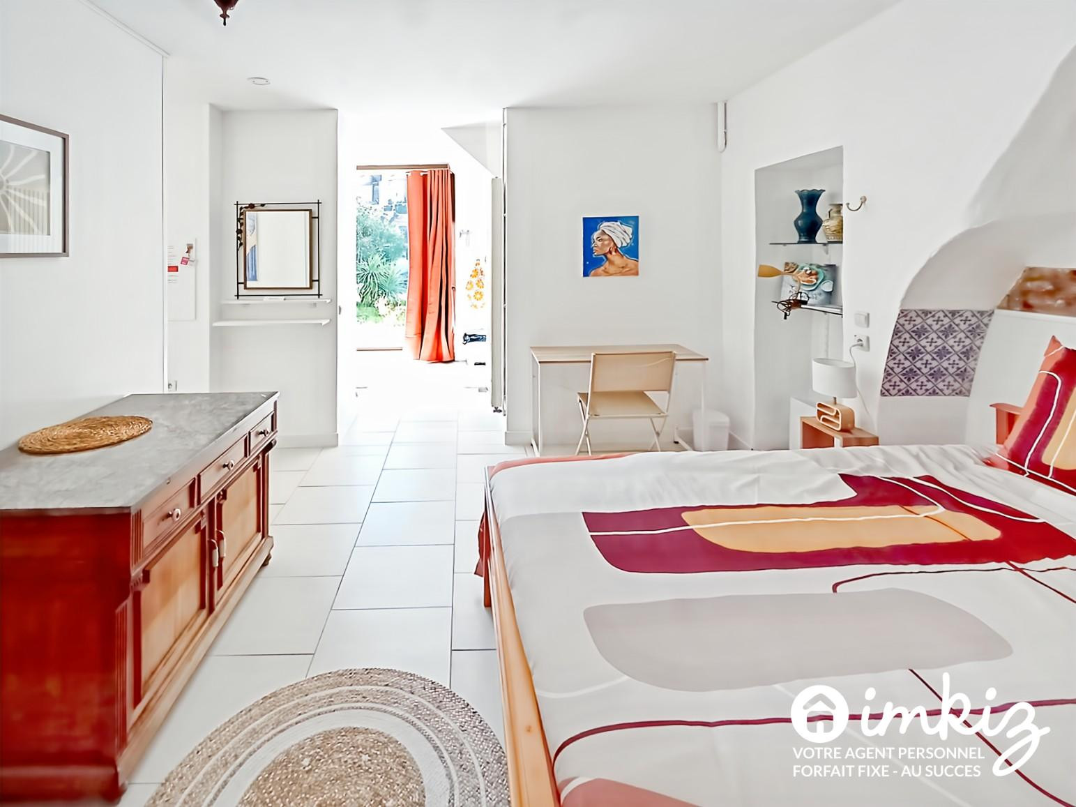 
                                                Vente
                                                 Maison 10 pièces