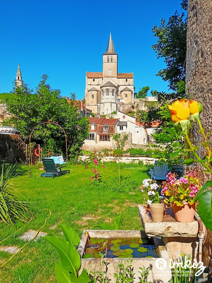 
                                                Vente
                                                 Maison 10 pièces