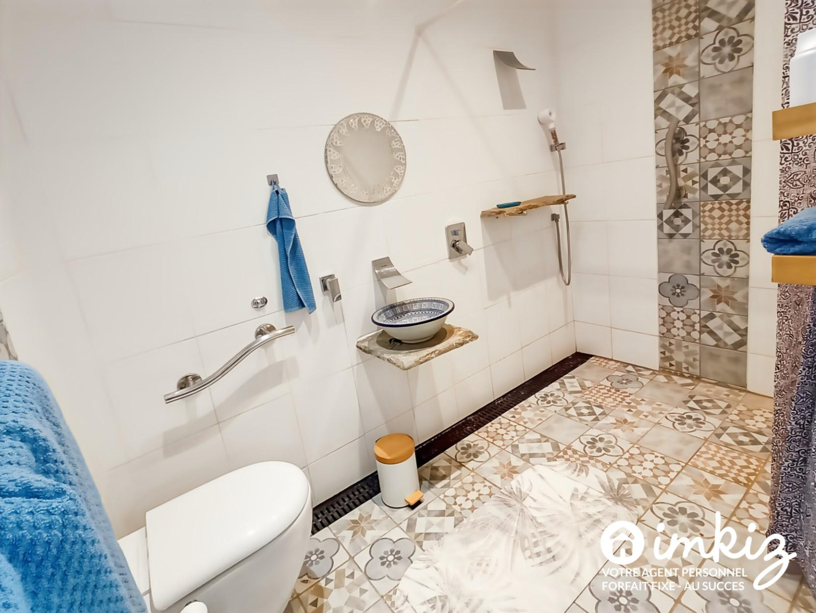 
                                                Vente
                                                 Maison 10 pièces