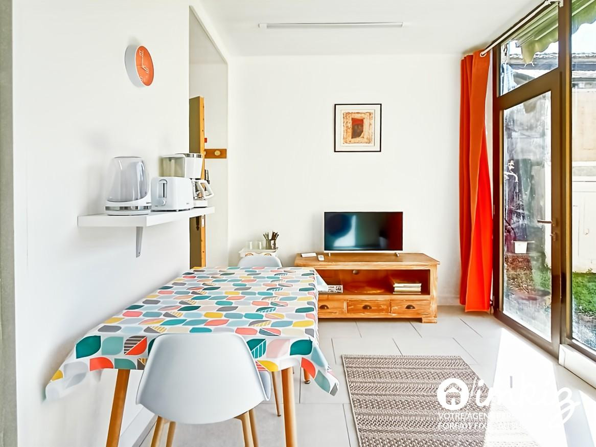 
                                                Vente
                                                 Maison 10 pièces