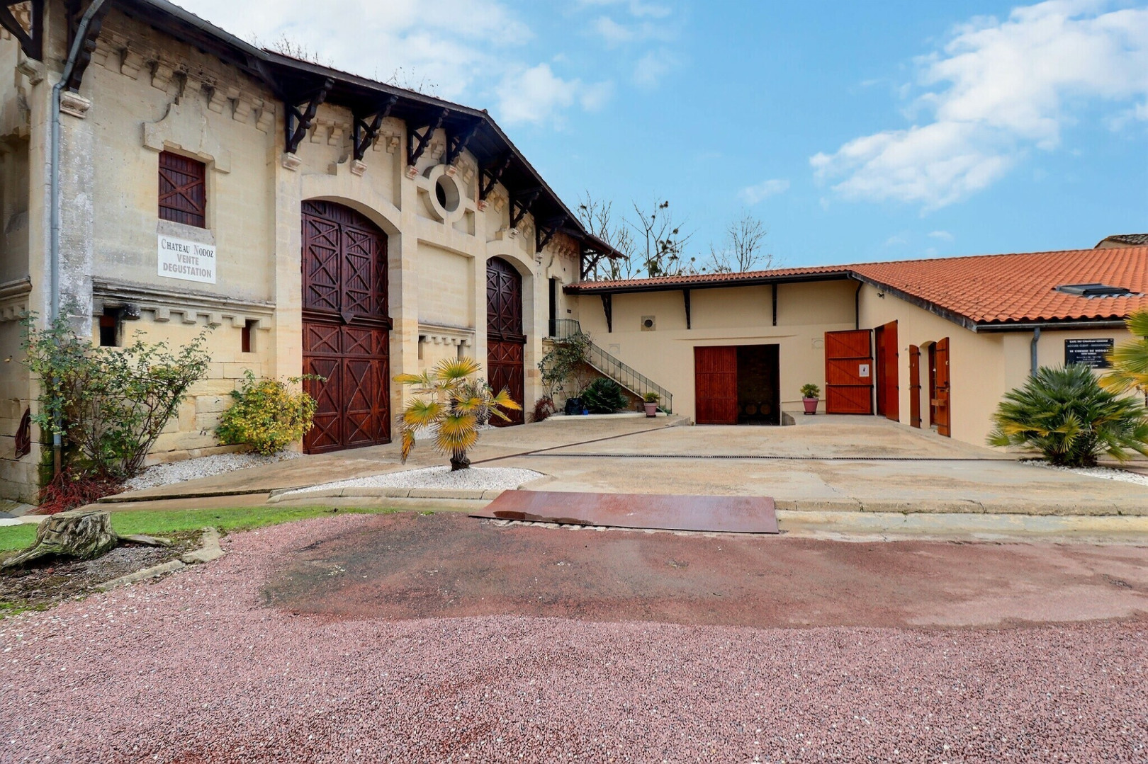 
                                                Vente
                                                 Maison 10 pièces