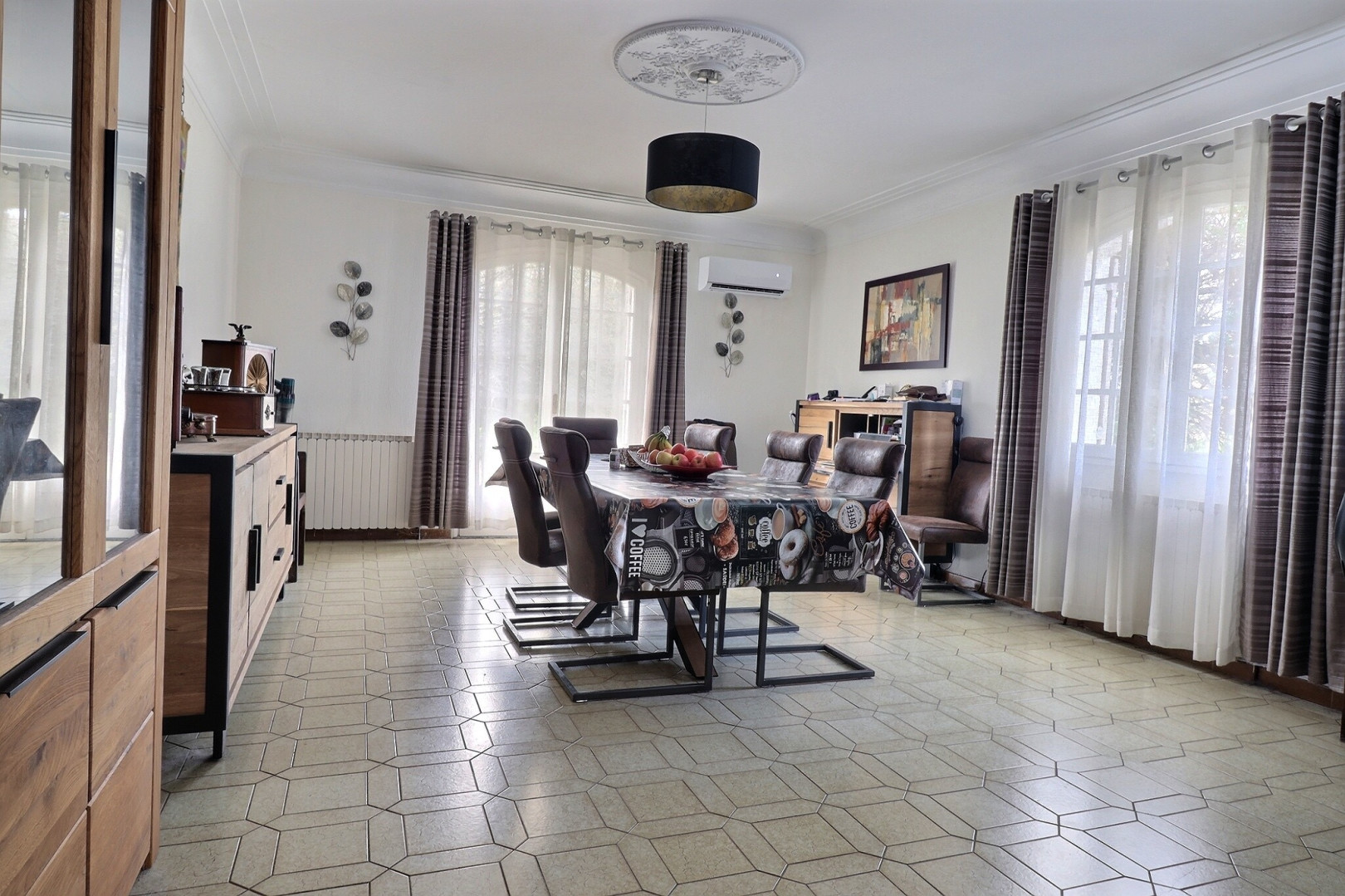 
                                                Vente
                                                 Maison 10 pièces