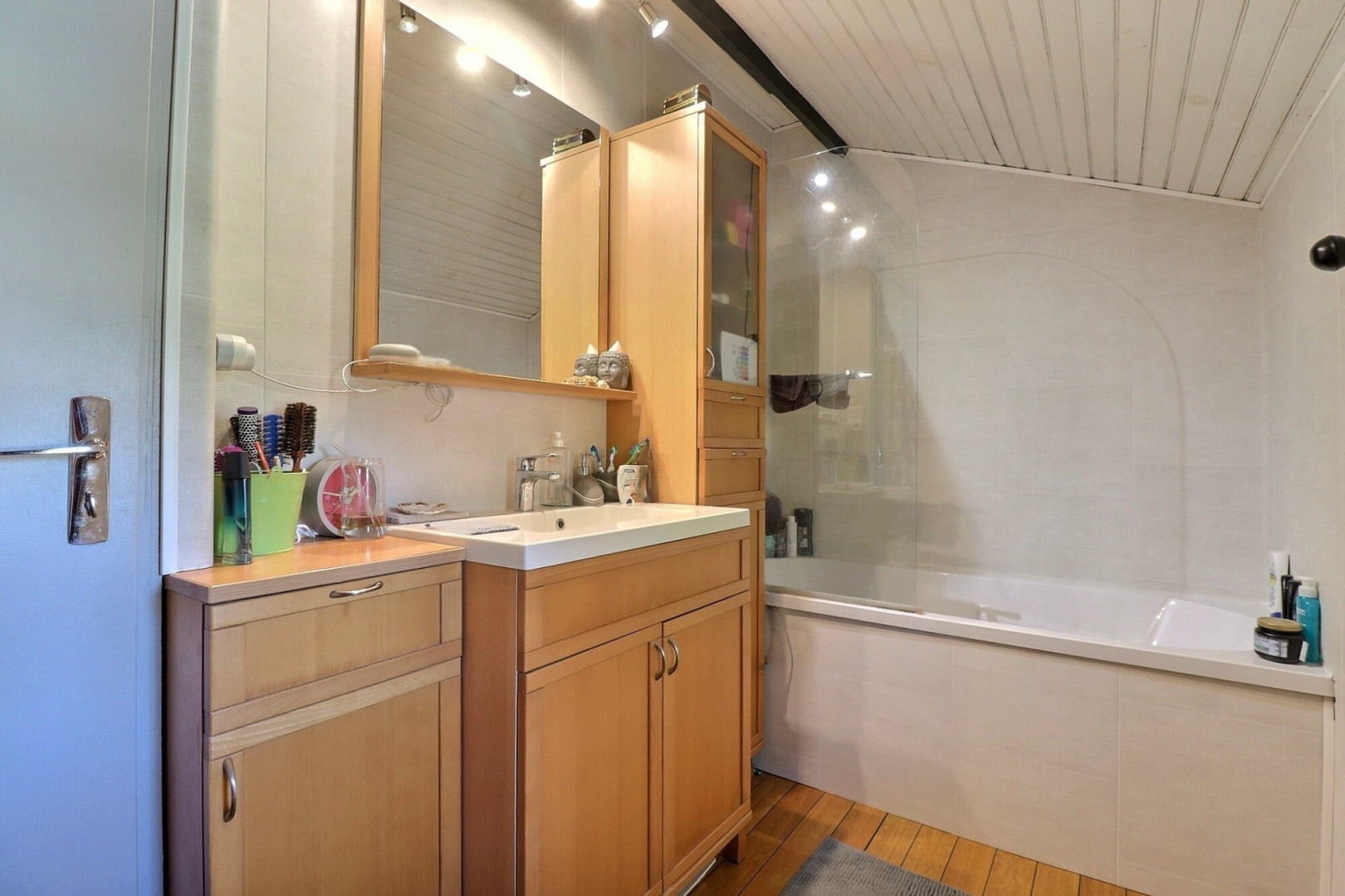 
                                                Vente
                                                 Maison 10 pièces
