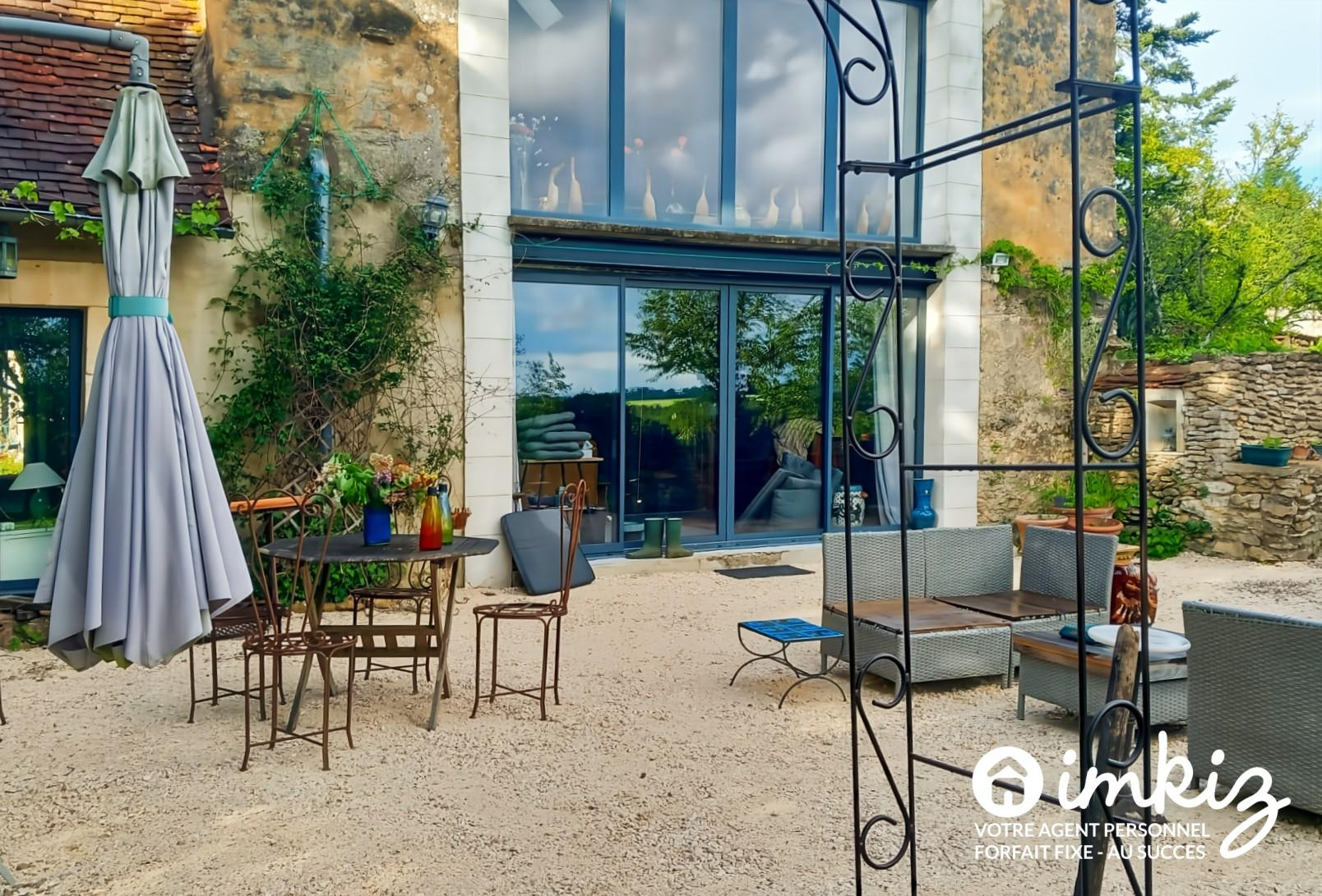 
                                                Vente
                                                 Maison 10 pièces