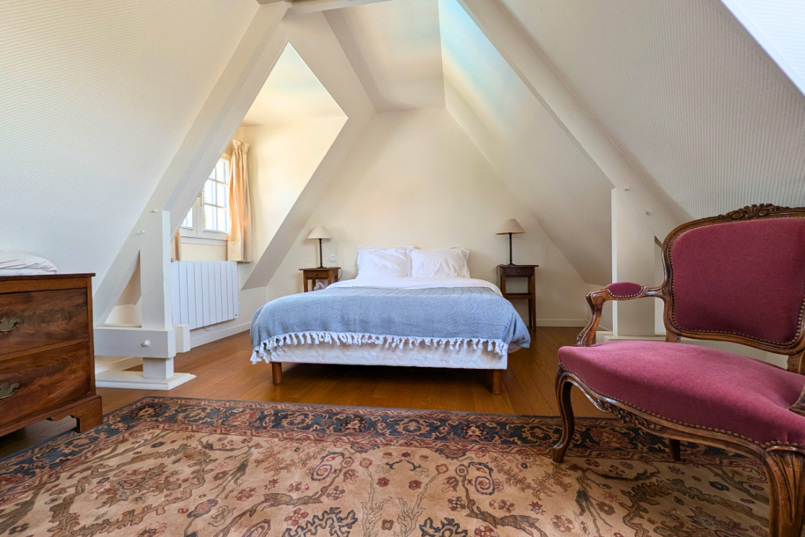 
                                                Vente
                                                 Maison 10 pièces de 198 m² à Livarot-Pays-d'Auge