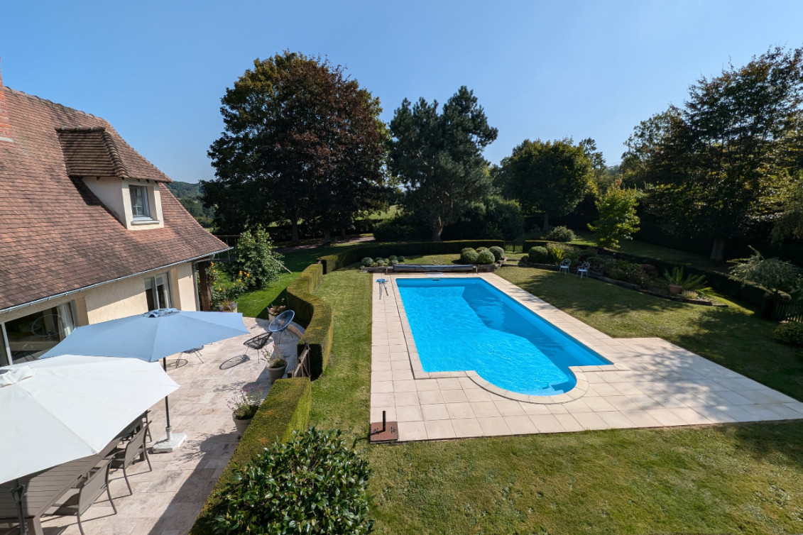 
                                                Vente
                                                 Maison 10 pièces de 198 m² à Livarot-Pays-d'Auge