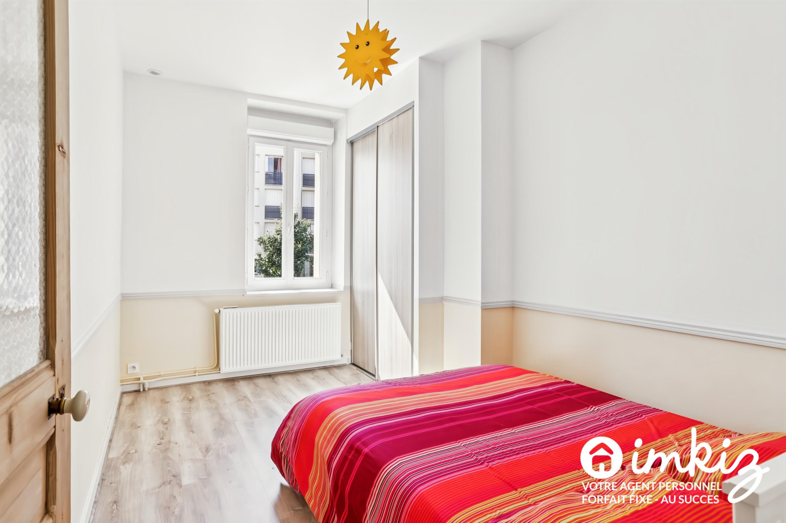 
                                                Vente
                                                 Maison 10 pièces de 285m² avec piscine