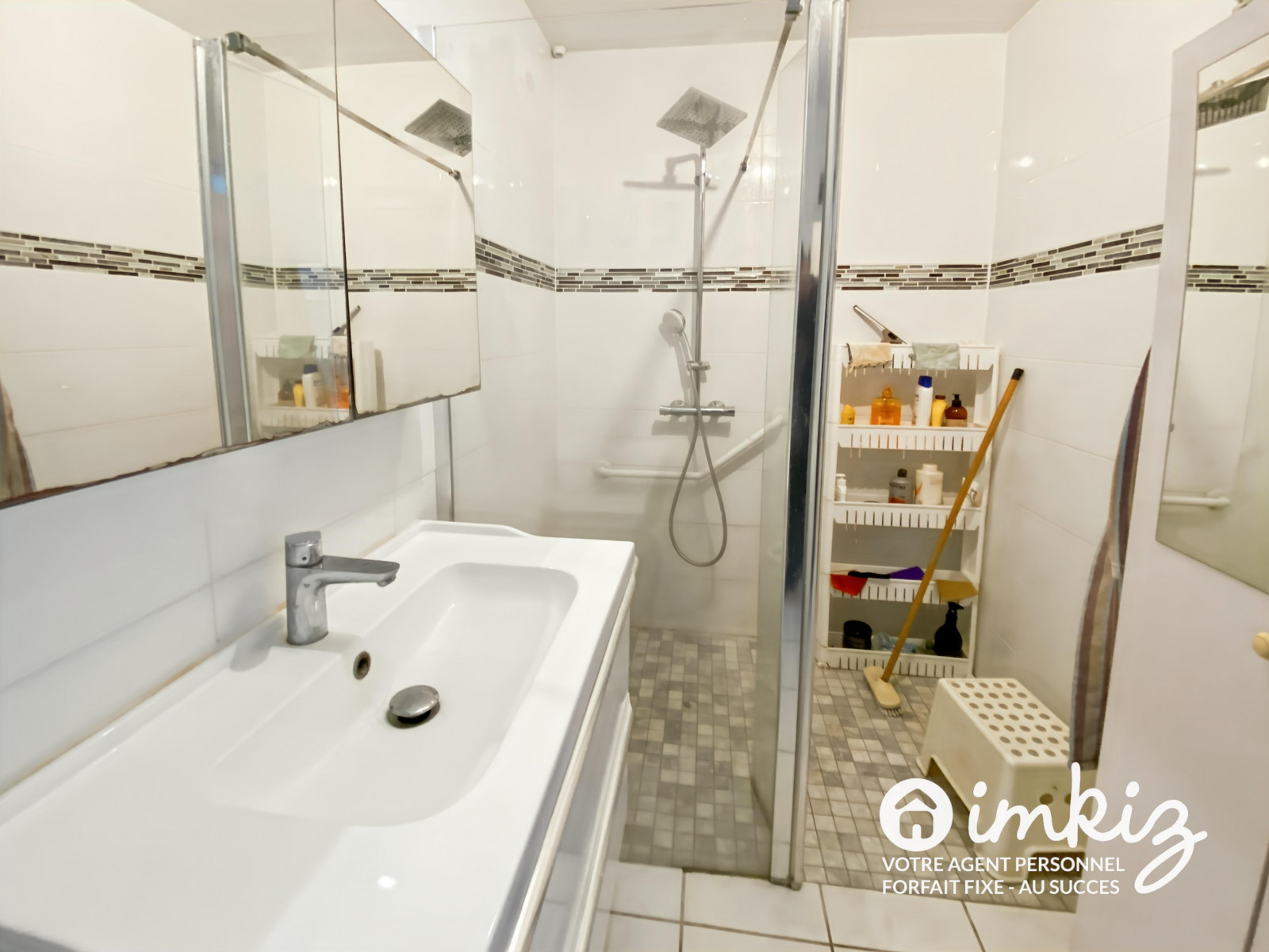 
                                                Vente
                                                 Maison 100 m2 - 3 chambres - 2 jardins