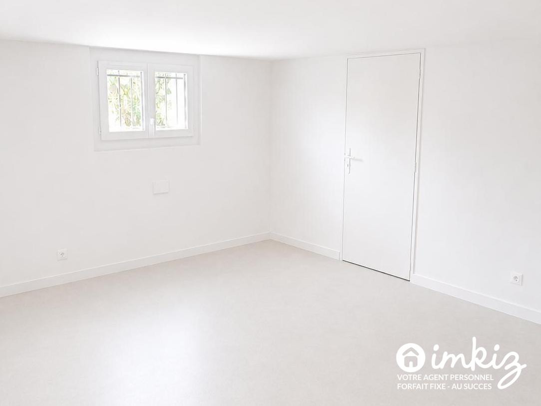 
                                                Vente
                                                 Maison 100m2 rénovée et  isolée par l extérieur