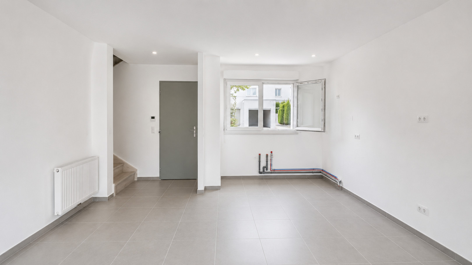 
                                                Vente
                                                 Maison 106m2 - Jardin 130m2 et garage