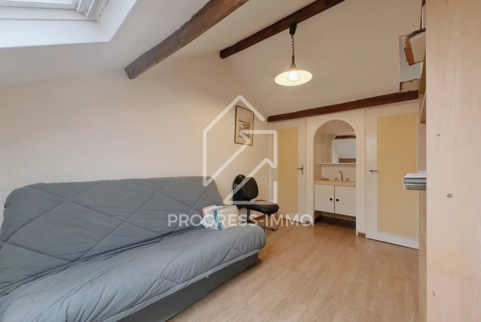 
                                                Vente
                                                 Maison 107m² terrain 278m² Quartier Bois l'Evêque