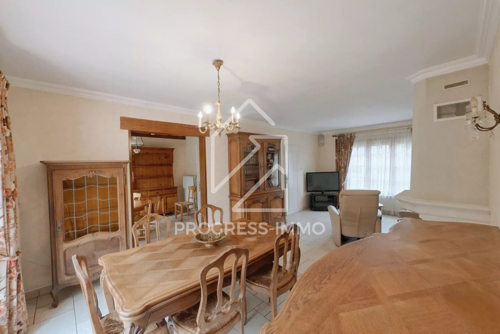 
                                                Vente
                                                 Maison 107m² terrain 278m² Quartier Bois l'Evêque