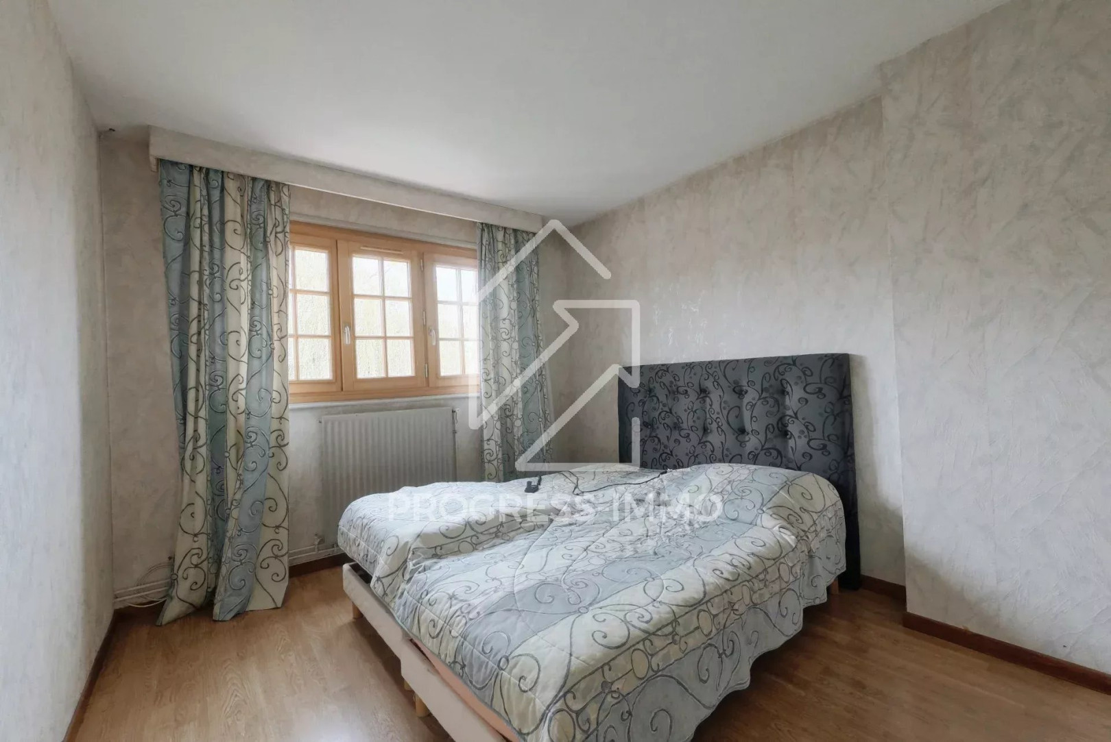 
                                                Vente
                                                 Maison 107m² terrain 278m² Quartier Bois l'Evêque