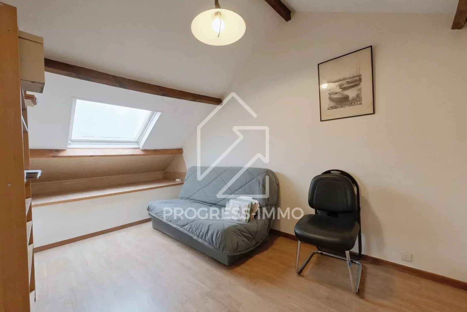 
                                                Vente
                                                 Maison 107m² terrain 278m² Quartier Bois l'Evêque
