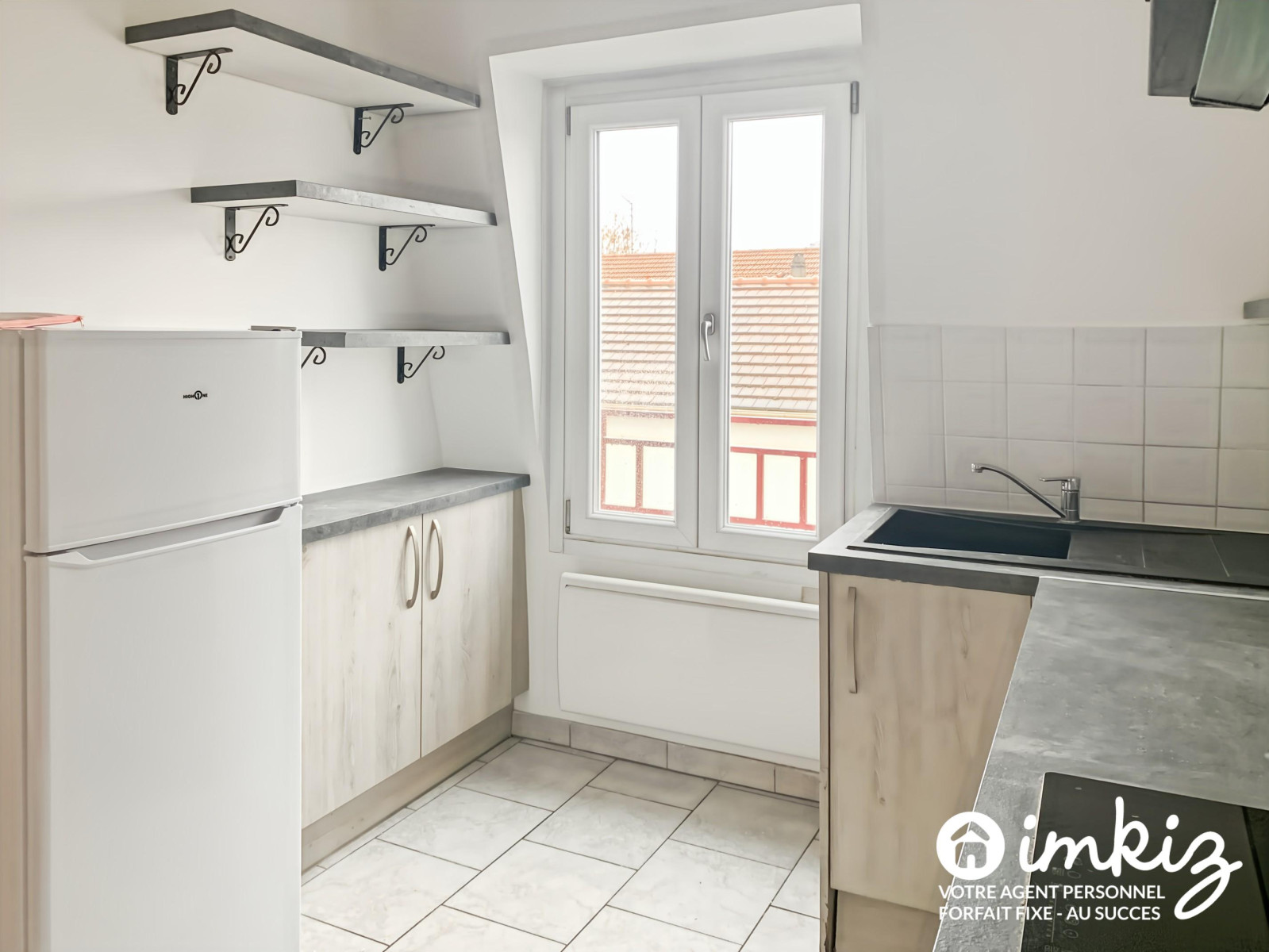 
                                                Vente
                                                 Maison 12 pièces