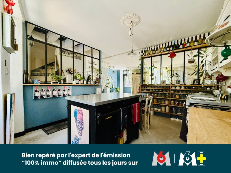 
                                                Vente
                                                 maison - 120 m2 - trois chambres - jardin