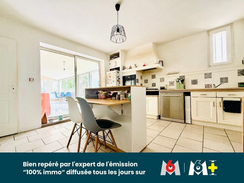 
                                                Vente
                                                 MAISON - 122 m2 - 3 CHAMBRES - JARDIN