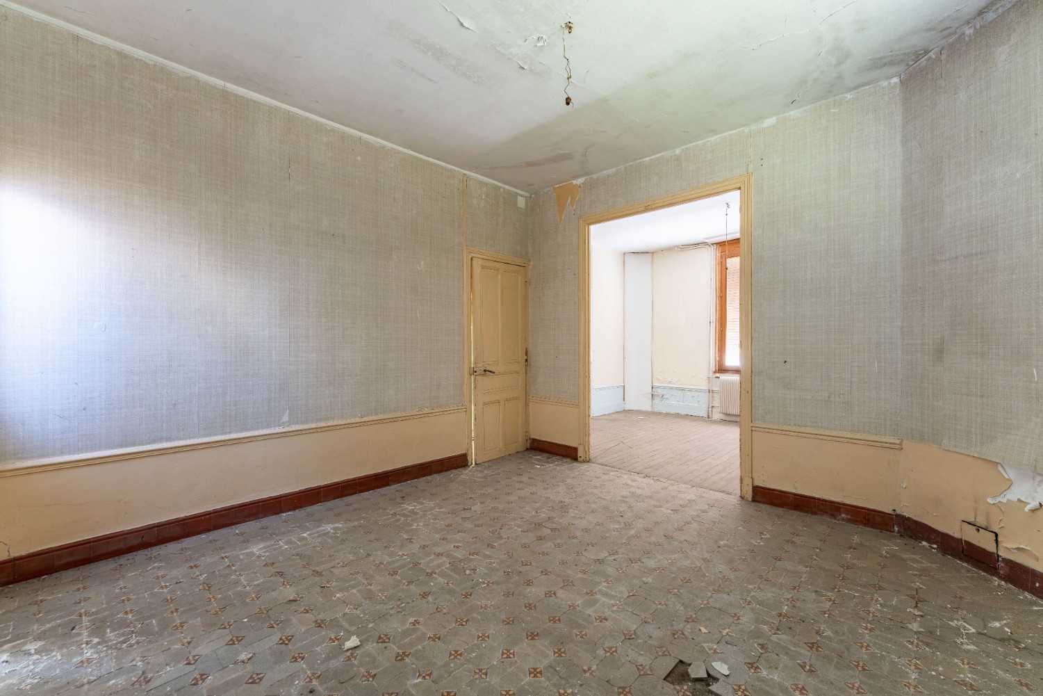 
                                                Vente
                                                 Maison - 136 m² - Saint-Quentin (02)