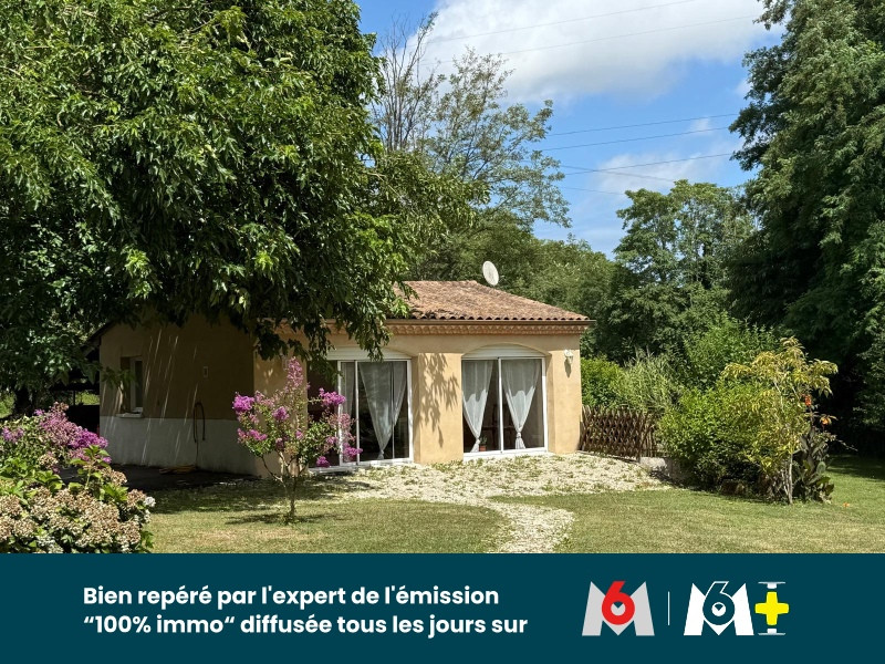 
                                                Vente
                                                 Maison - 139m2  sur un terrain de 15 308m2