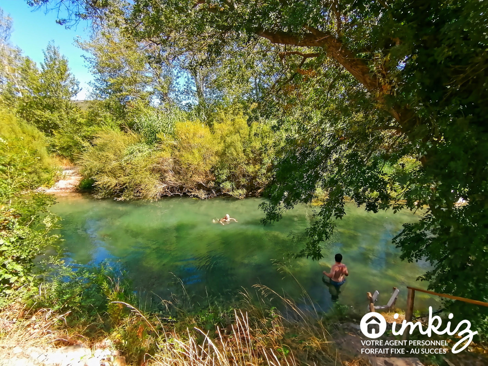 
                                                Vente
                                                 Maison 14 pièces