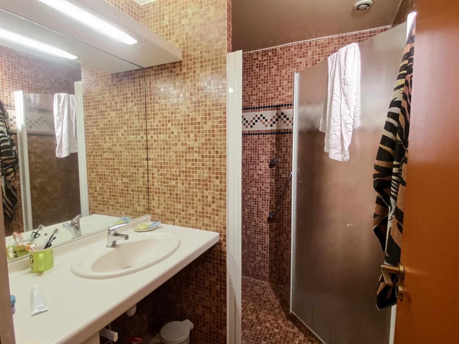 
                                                Vente
                                                 Maison 14 pièces