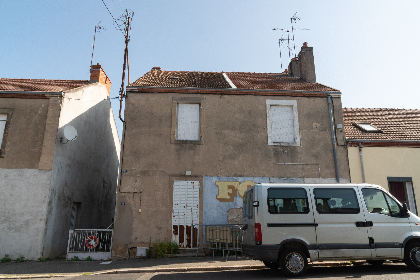 
                                                Vente
                                                 Maison - 143 m² - Montceau-les- Mines (87)