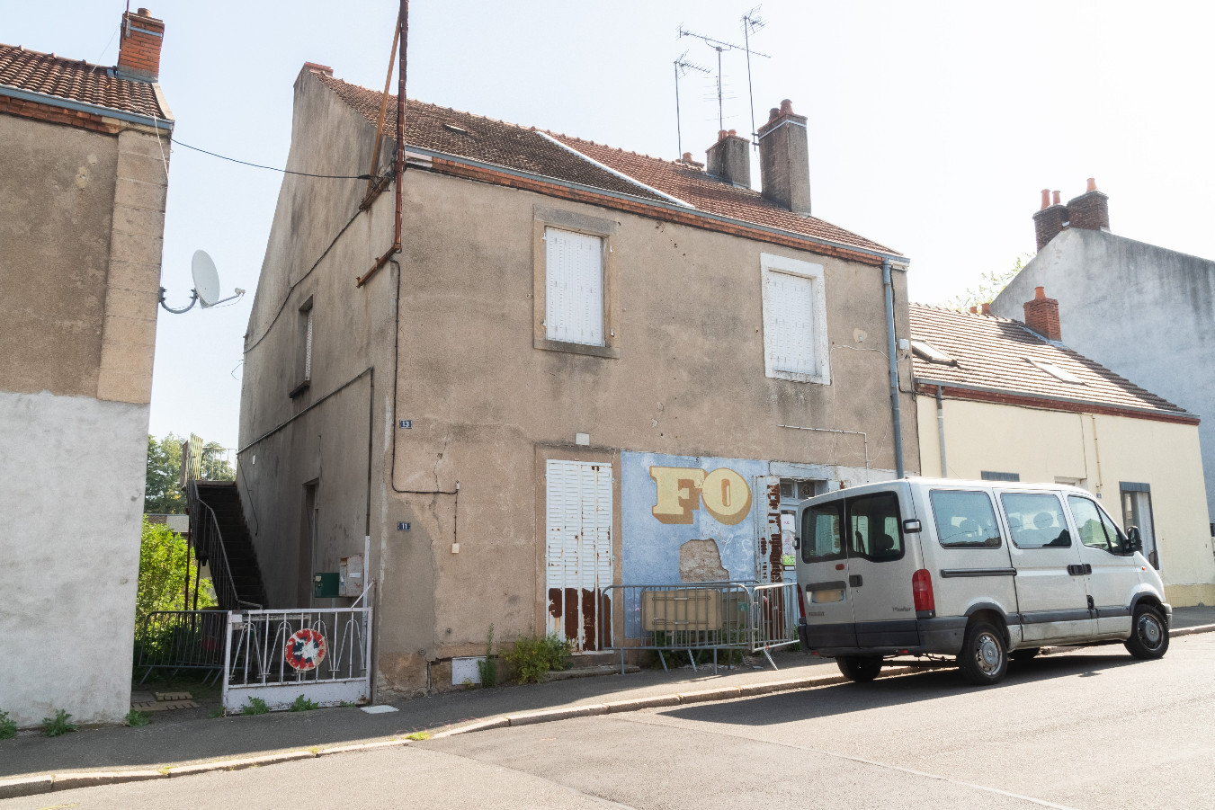 
                                                Vente
                                                 Maison - 143 m² - Montceau-les- Mines (87)