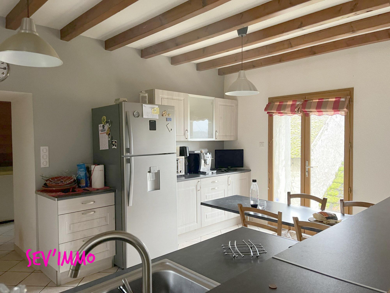 
                                                Vente
                                                 Maison 148 m2 3 chambres
