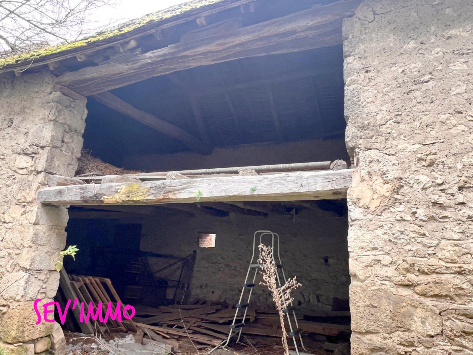 
                                                Vente
                                                 Maison 148 m2 3 chambres