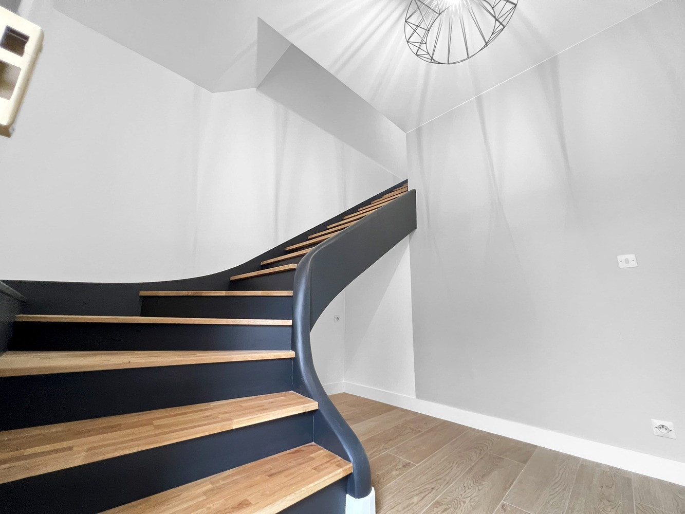 
                                                Location
                                                 maison 153m² refaite à neuf