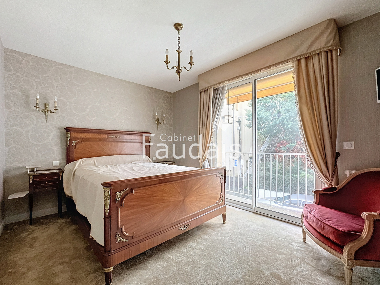 
                                                Vente
                                                 Maison 154 m2 centre ville de Saint-Lô 