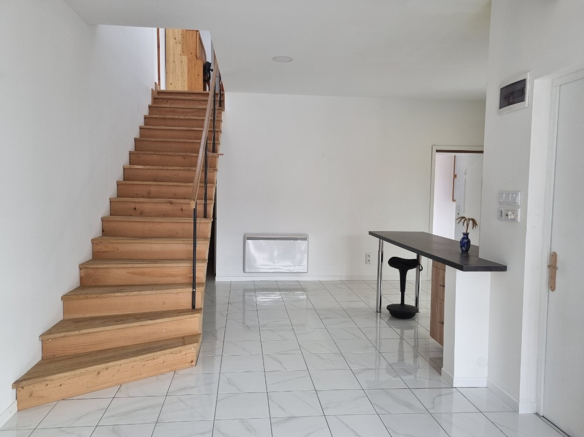 
                                                Vente
                                                 Maison 160 m² 3 chambres