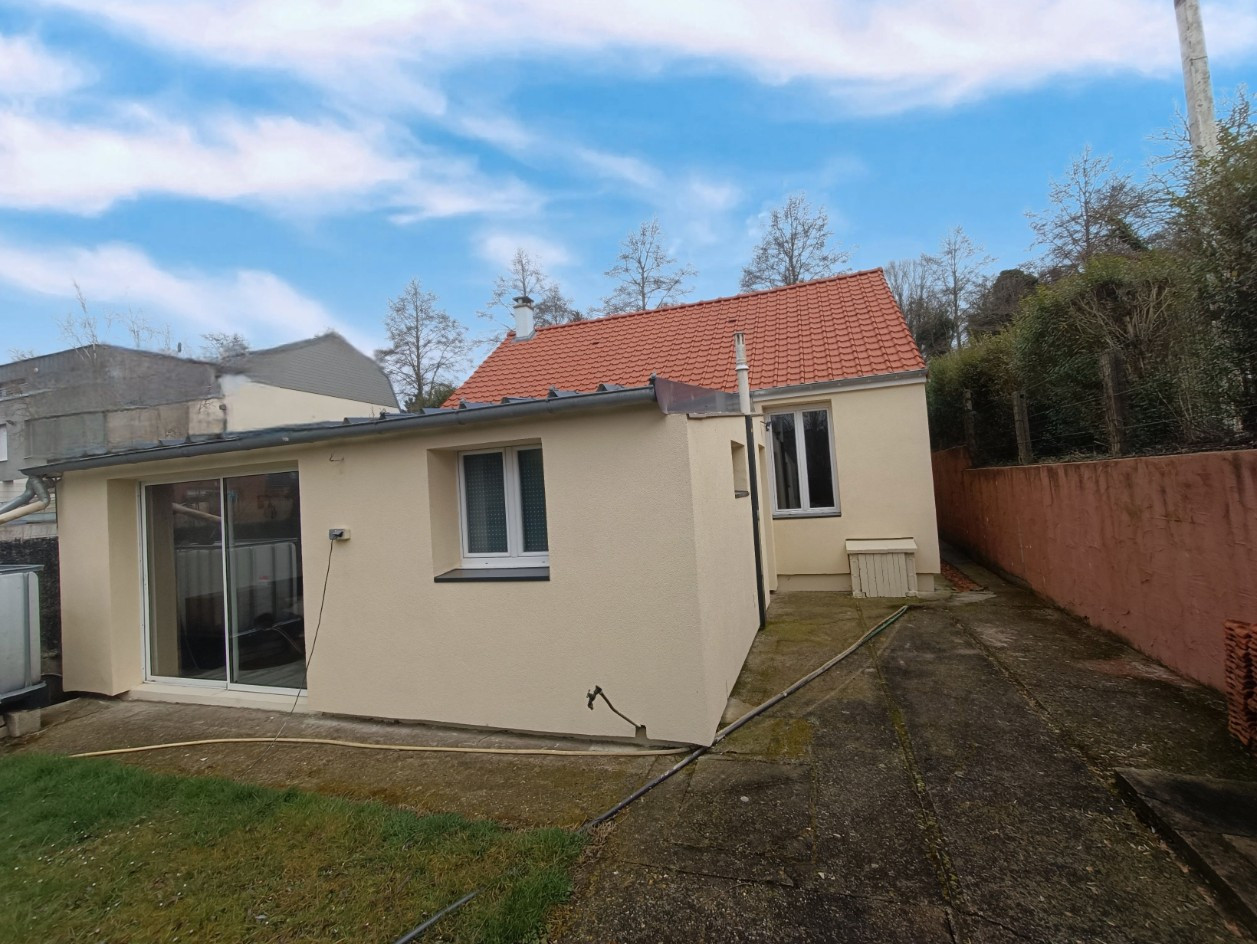 
                                                Vente
                                                 Maison 2 chambres 76m2 grand jardin