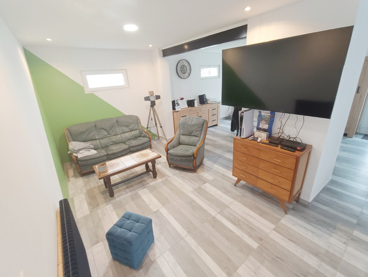 
                                                Vente
                                                 Maison 2 chambres 76m2 grand jardin