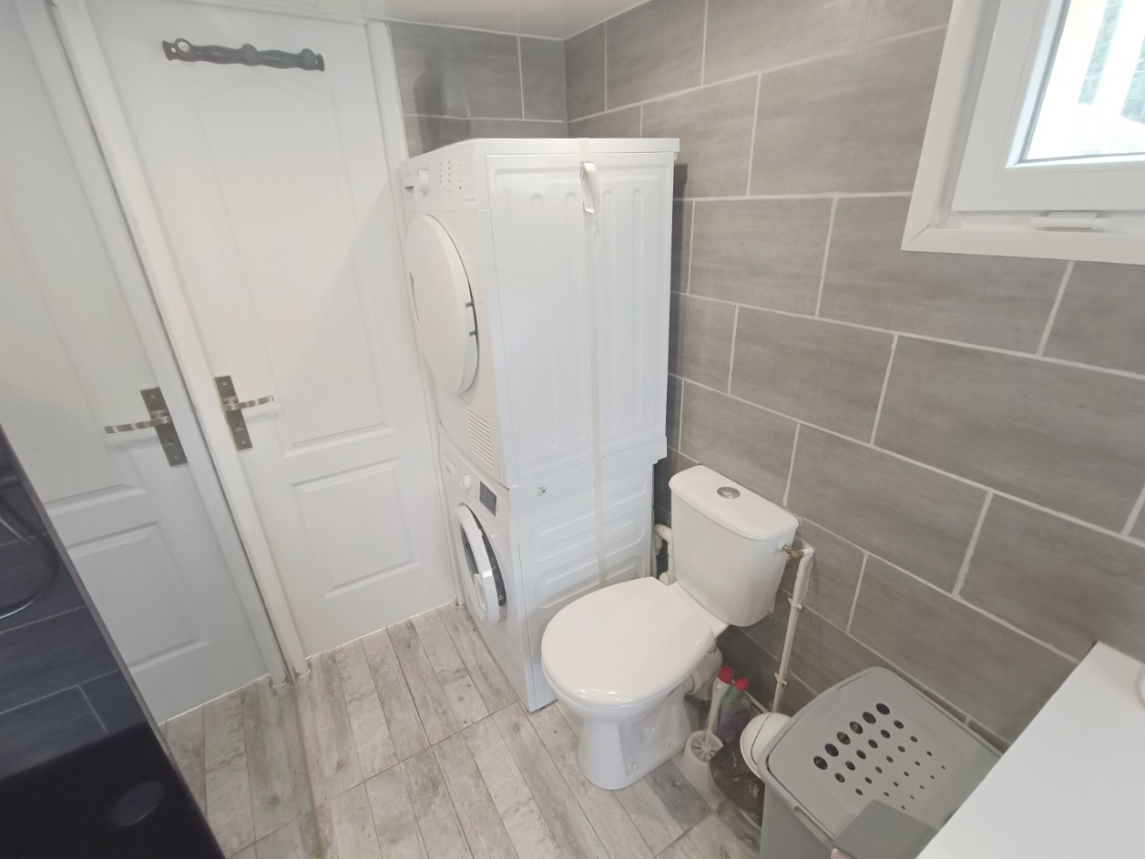 
                                                Vente
                                                 Maison 2 chambres 76m2 grand jardin