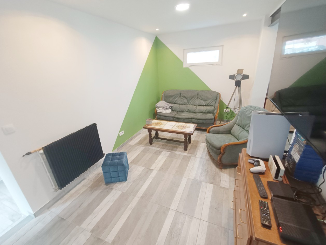 
                                                Vente
                                                 Maison 2 chambres 76m2 grand jardin