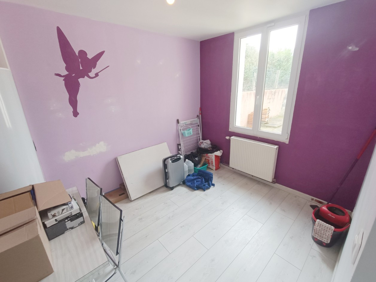 
                                                Vente
                                                 Maison 2 chambres 76m2 grand jardin