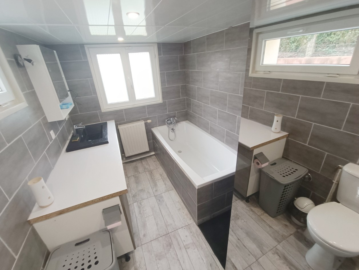 
                                                Vente
                                                 Maison 2 chambres 76m2 grand jardin