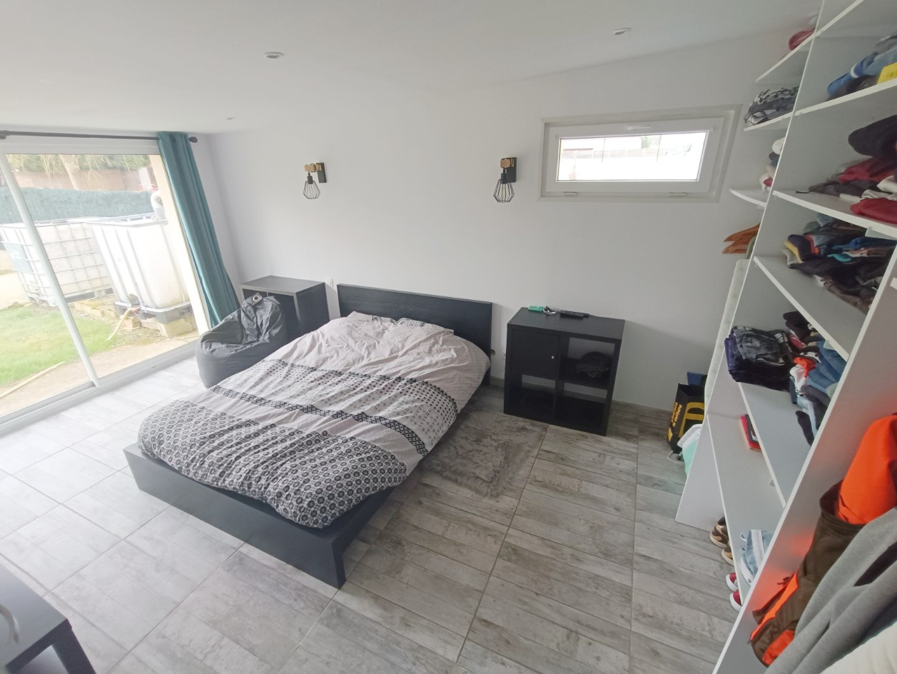 
                                                Vente
                                                 Maison 2 chambres 76m2 grand jardin