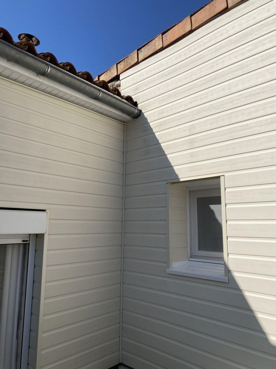 
                                                Location
                                                 Maison 2 chambres avec un grand jardin