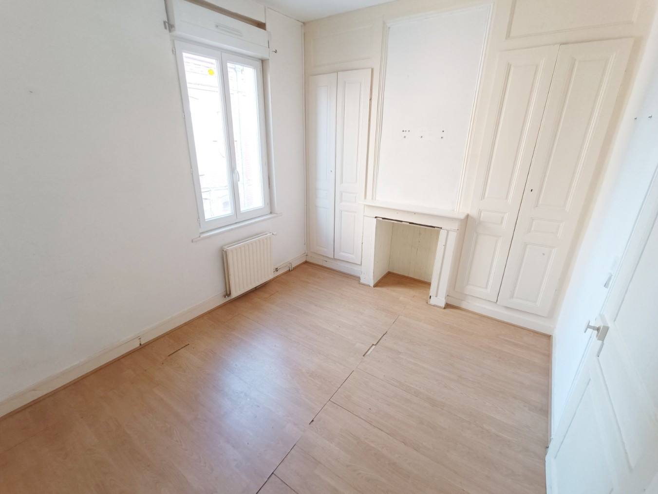 
                                                Vente
                                                 Maison 2 chambres, bureau, cour à Amiens