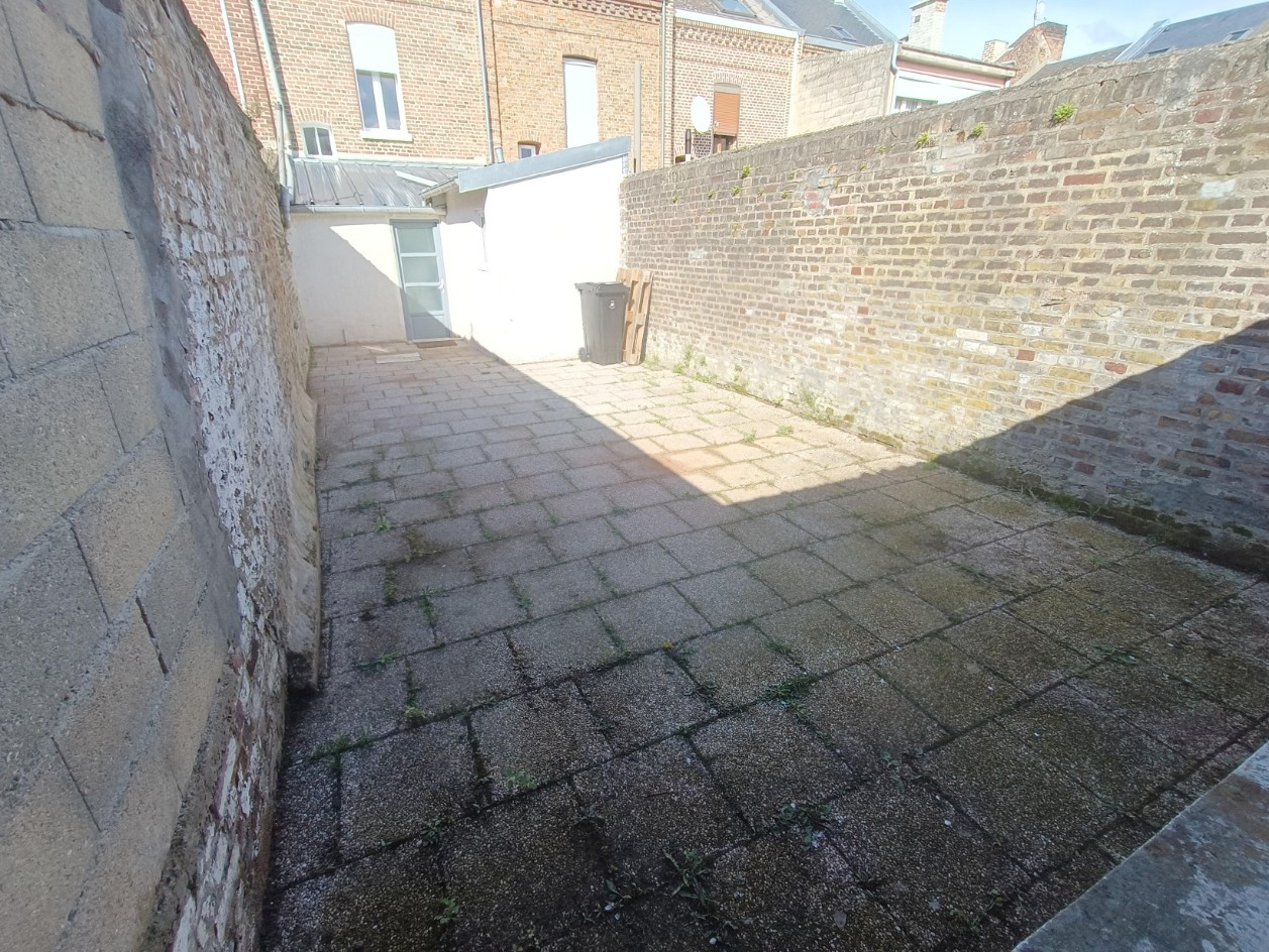 
                                                Location
                                                 Maison 2 chambres, bureau, terrasse
