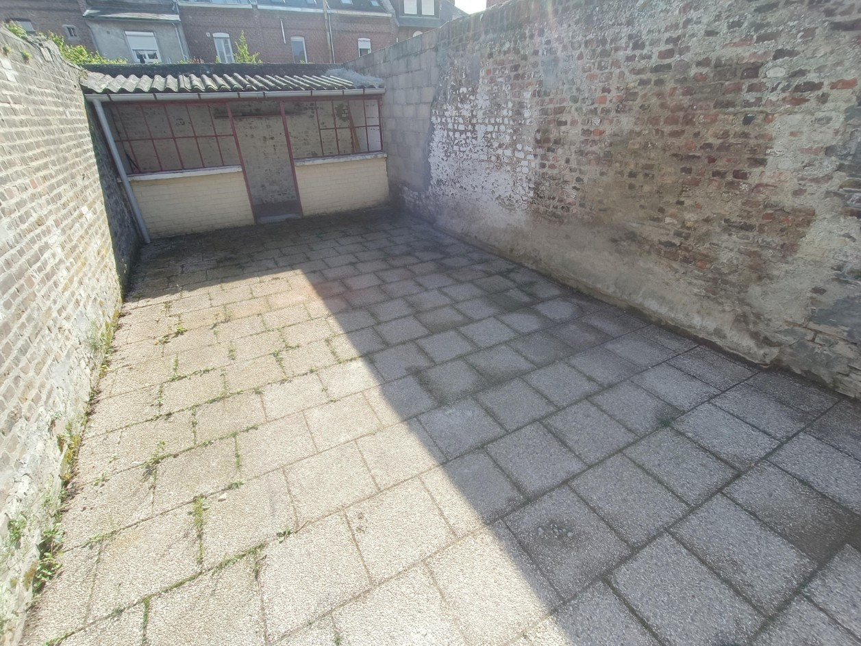 
                                                Location
                                                 Maison 2 chambres, bureau, terrasse