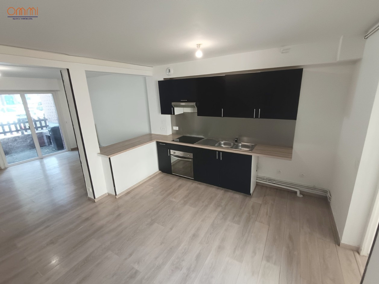 
                                                Location
                                                 Maison 2 chambres Cour proche Coliseum