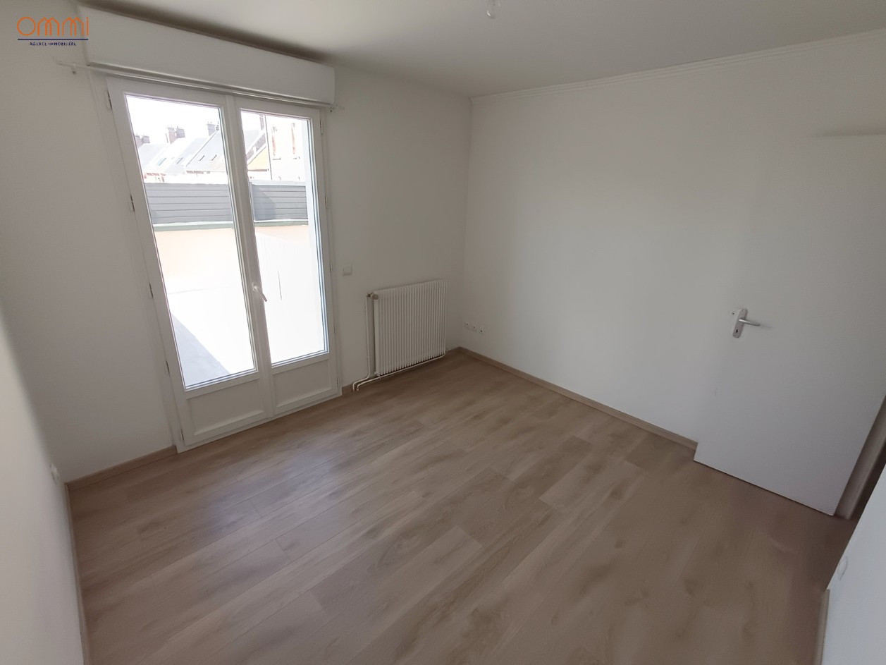 
                                                Location
                                                 Maison 2 chambres Cour proche Coliseum