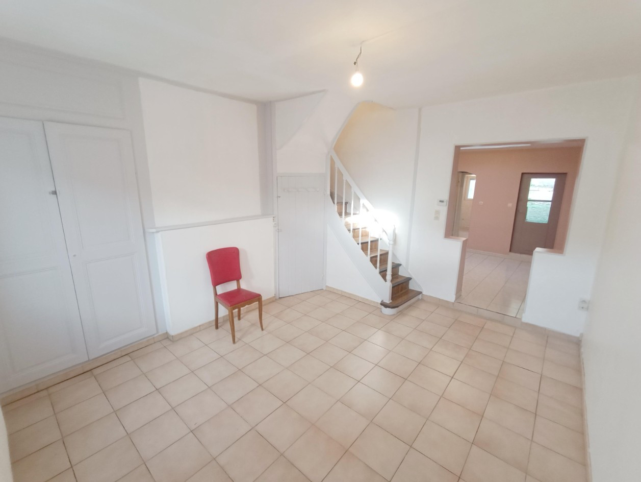 
                                                Vente
                                                 Maison 2 Chambres et jardin quartier St-Maurice