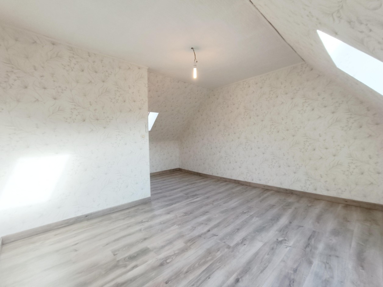 
                                                Vente
                                                 Maison 2 Chambres et jardin quartier St-Maurice